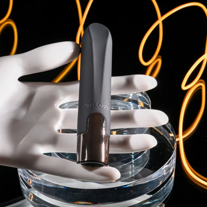 Selopa LITTLE BUDDY Black Vibrating Bullet Selopa Vibrators