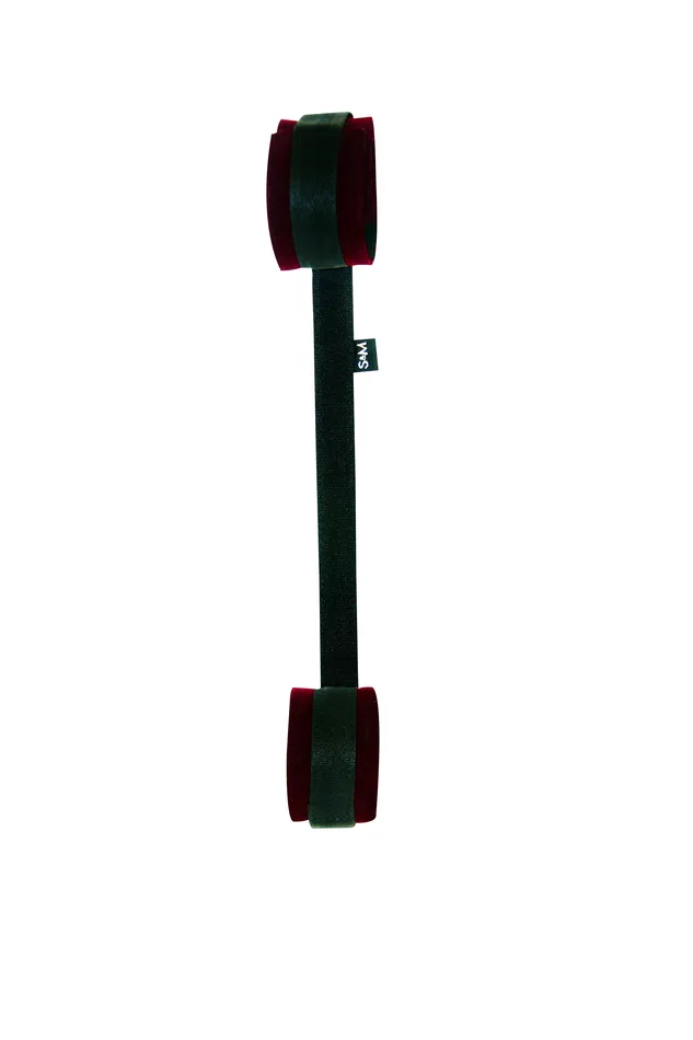 Sportsheets Couples Sex and Mischief Enchanted Spreader Bar